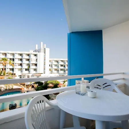 Appartamento 313 Park With Pool And Private Garden